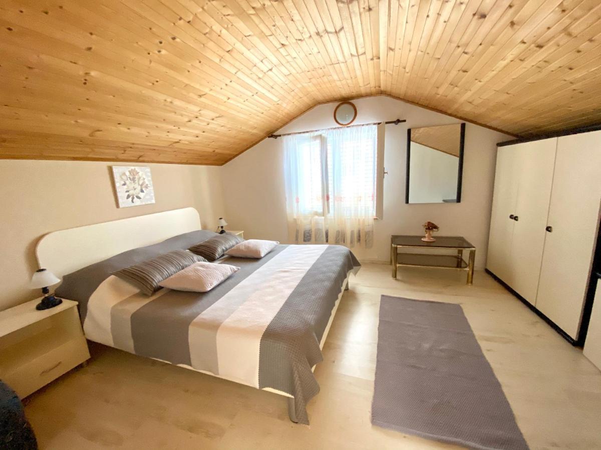Guesthouse Kurelic Rab Kampor 外观 照片