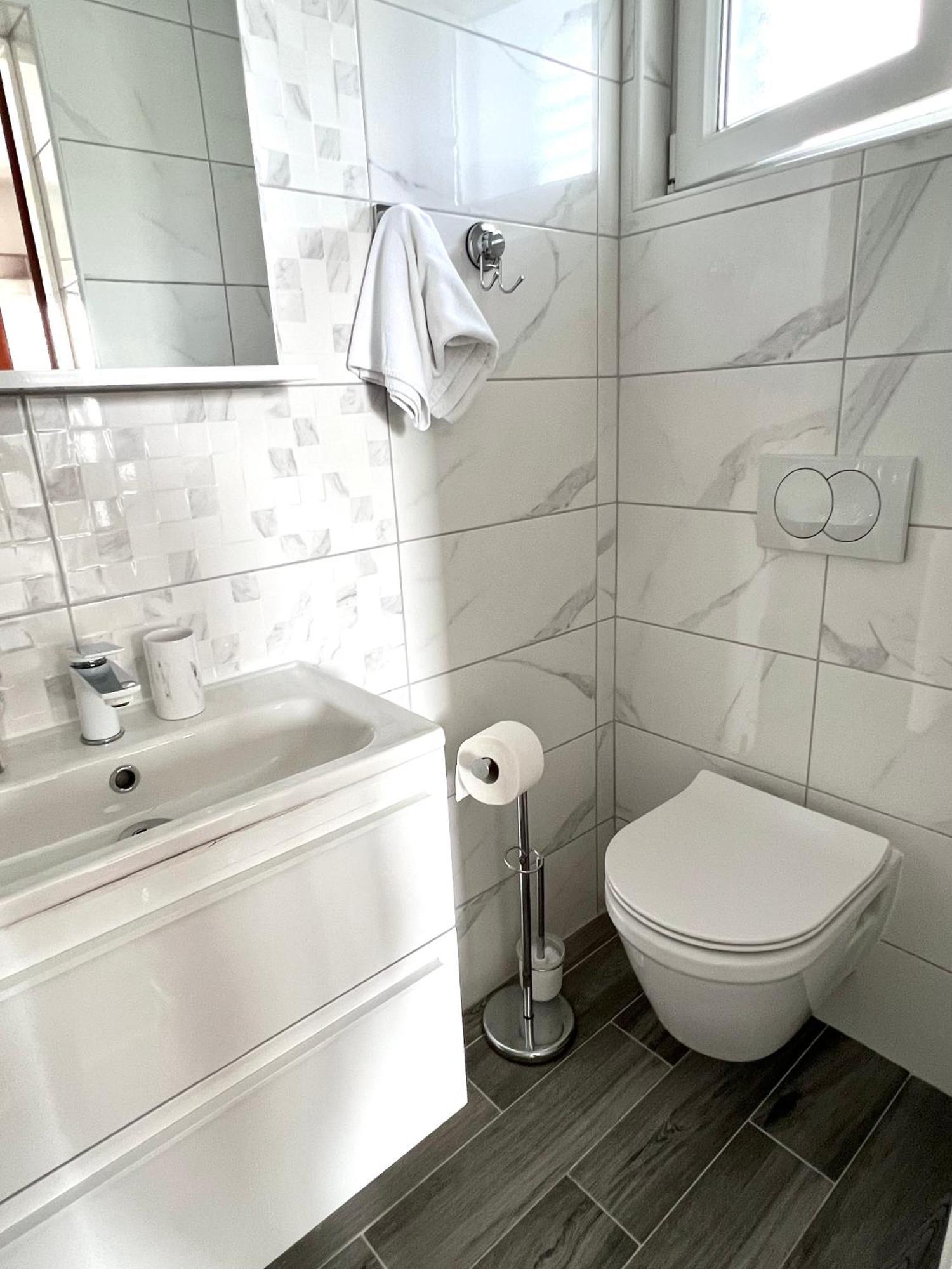 Guesthouse Kurelic Rab Kampor 外观 照片