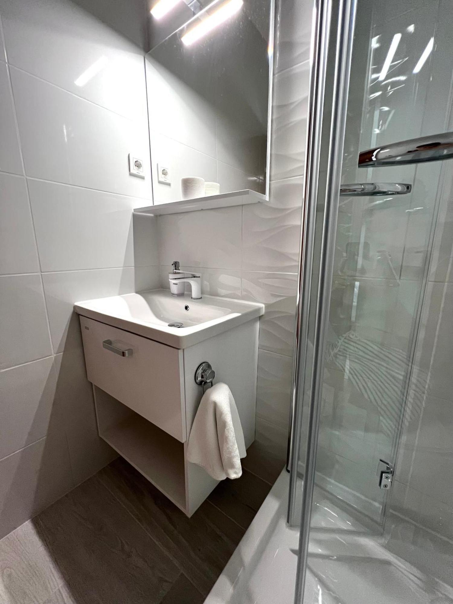 Guesthouse Kurelic Rab Kampor 外观 照片